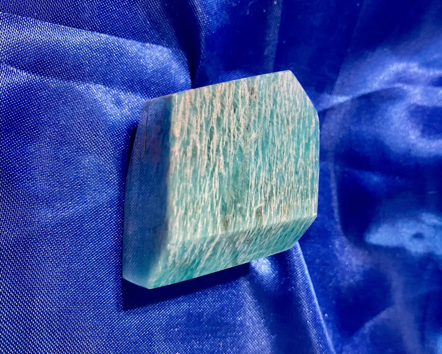 Amazonite Freeform 8 - green white pink polished stone sculpture with flash