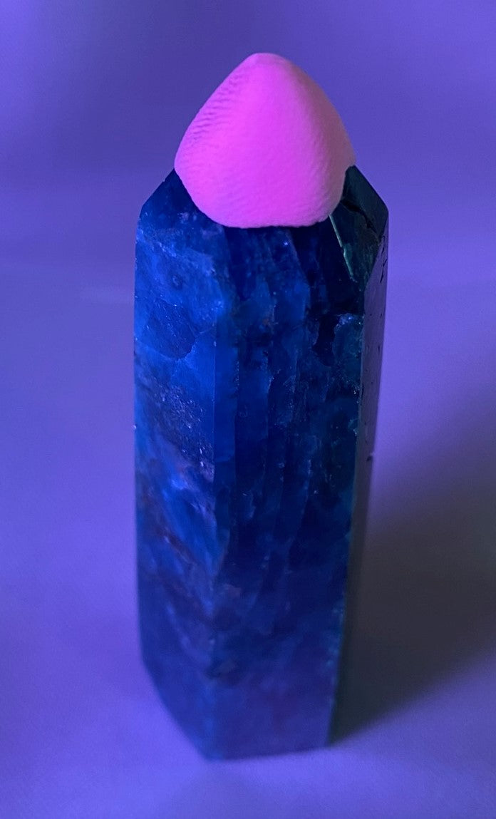Apatite Point t1 - polished blue green stone mini-tower sculpture