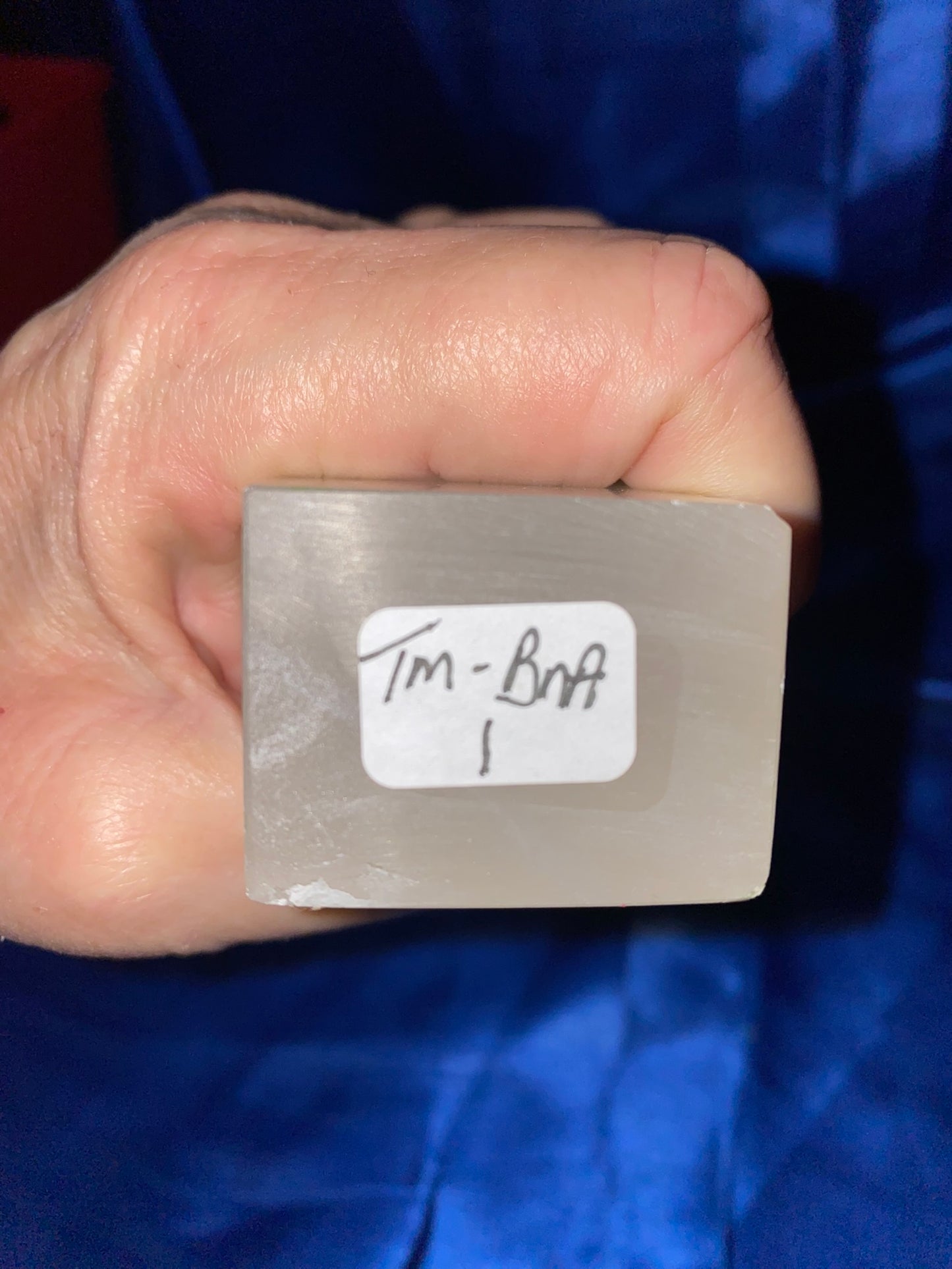 Banded Agate Tower m1 - polished white clear stone sculpture