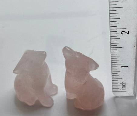 Rose Quartz Howling Wolf Figurine