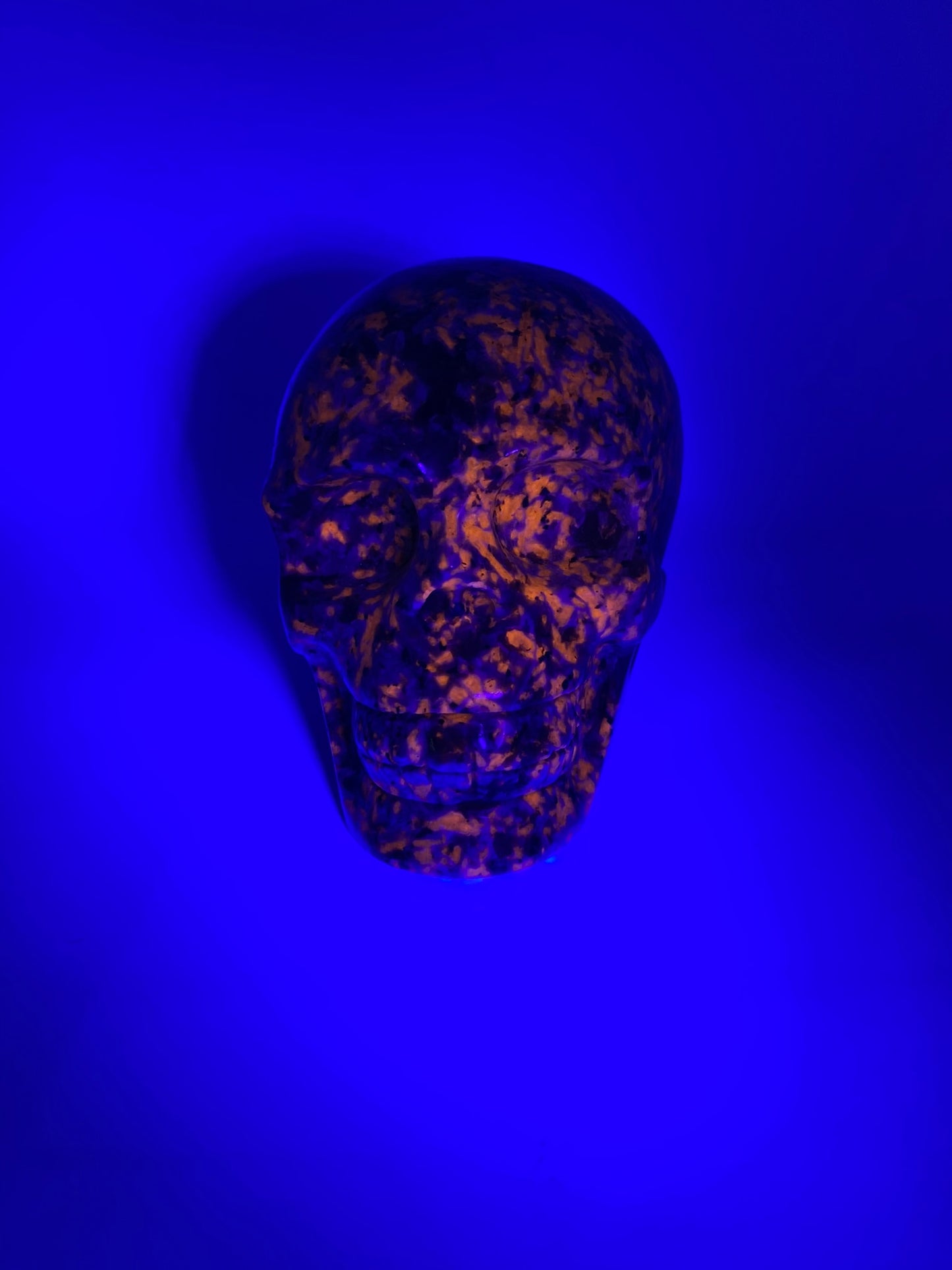 Yooperlite Skull 3,4,5 (UV Reactive) - Halloween decor, spooky polished stone sculpture glows under blacklight…