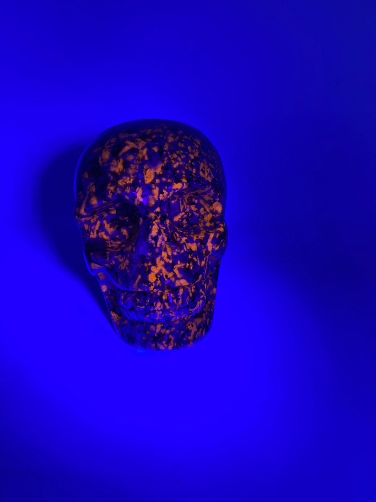 Yooperlite Skull 3,4,5 (UV Reactive) - Halloween decor, spooky polished stone sculpture glows under blacklight…