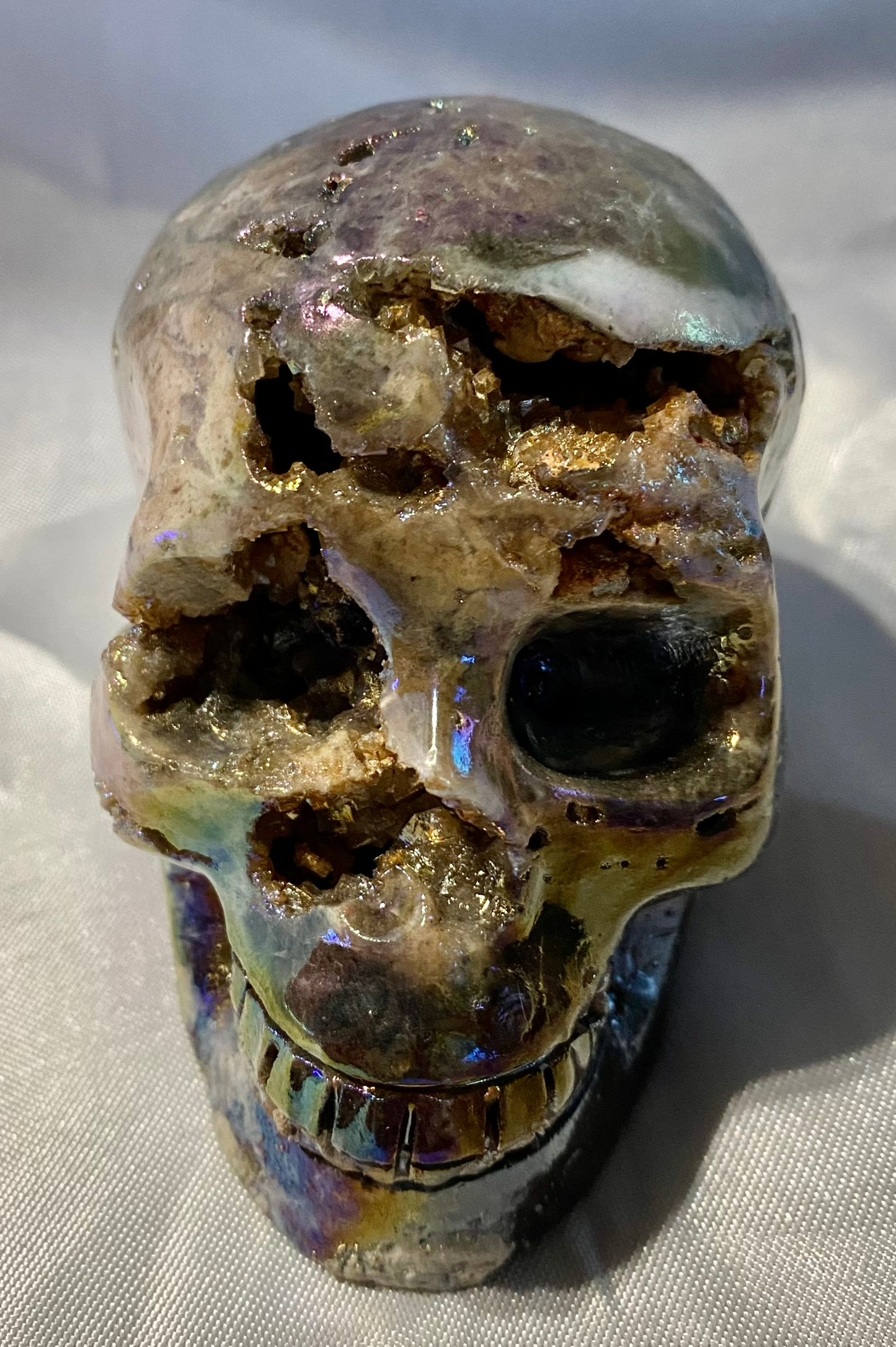 Sphalerite Stone Skull Sculpture with Aura l1-7, with amazing druzy drusy pockets and crystals - Halloween decor, spooky polished stone sculpture