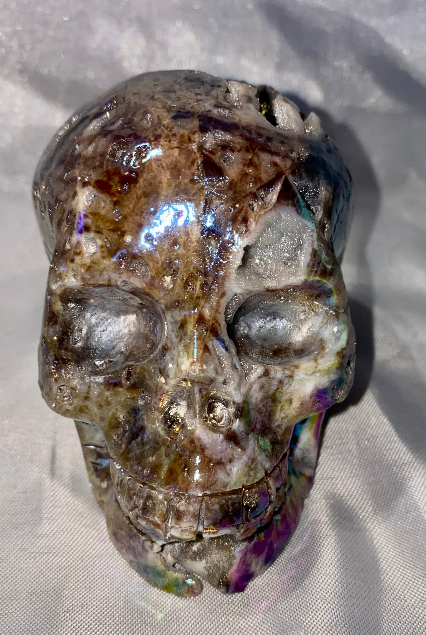 Sphalerite Stone Skull Sculpture with Aura l1-7, with amazing druzy drusy pockets and crystals - Halloween decor, spooky polished stone sculpture