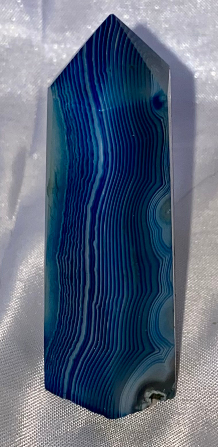 Blue Agate Point t1 (dyed) - polished striped blue white stone mini-tower sculpture