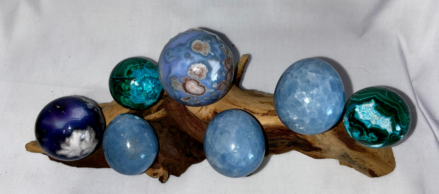 Driftwood Sphere Holder/Stand 9M (holds 7 spheres)