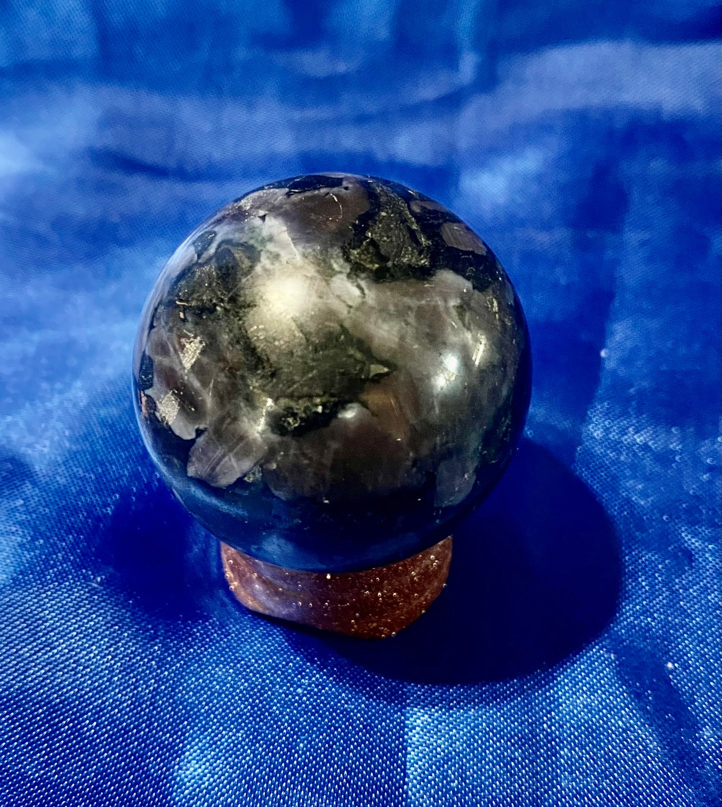 Indigo Gabbro Sphere xs11-15 - polished blue black stone sculpture