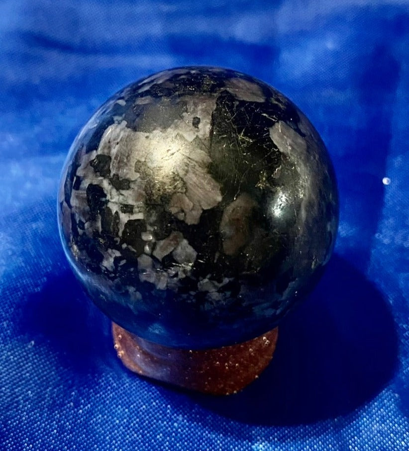 Indigo Gabbro Sphere xs11-15 - polished blue black stone sculpture