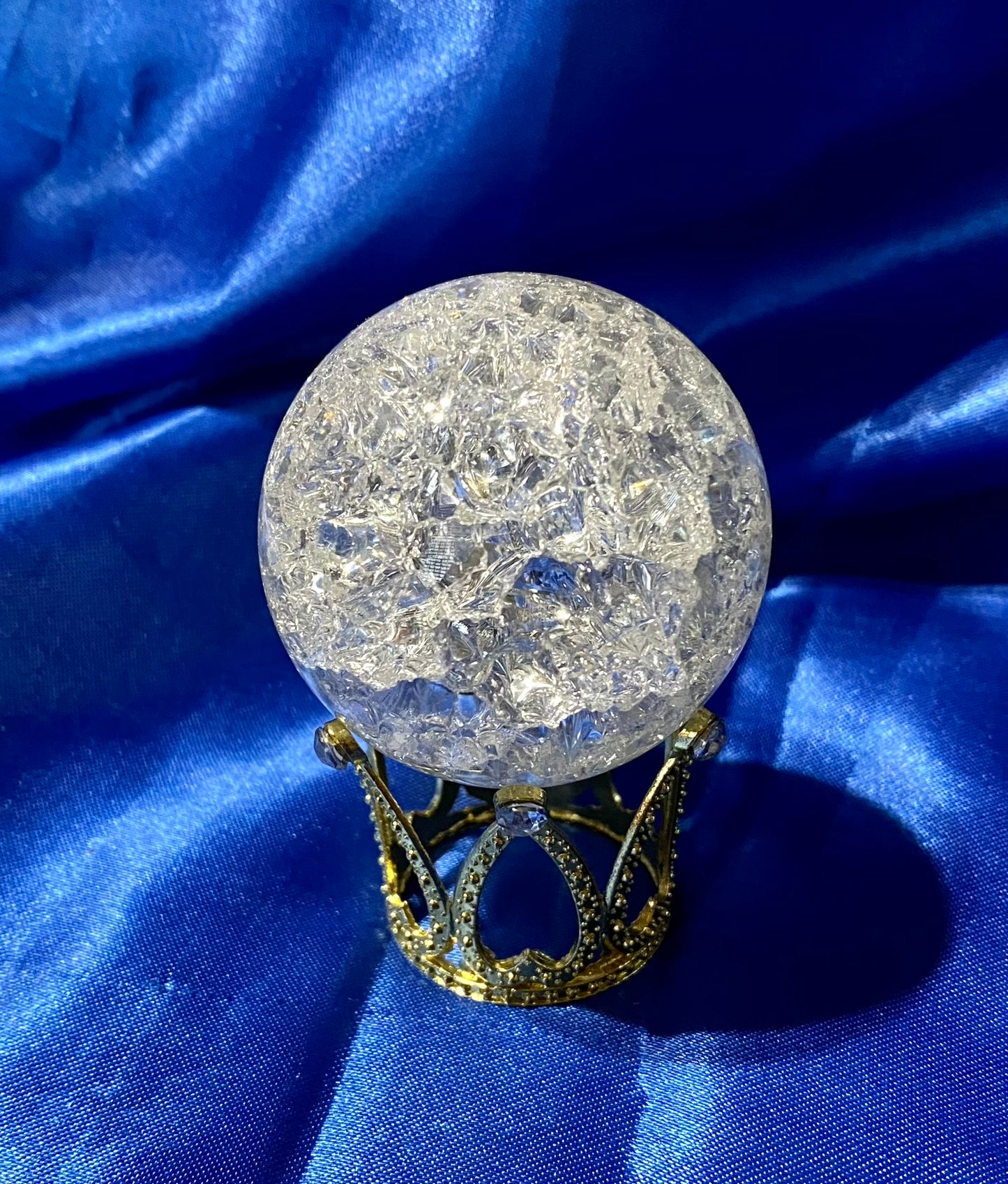 Metal Crown-shaped Sphere Holder Display Stand