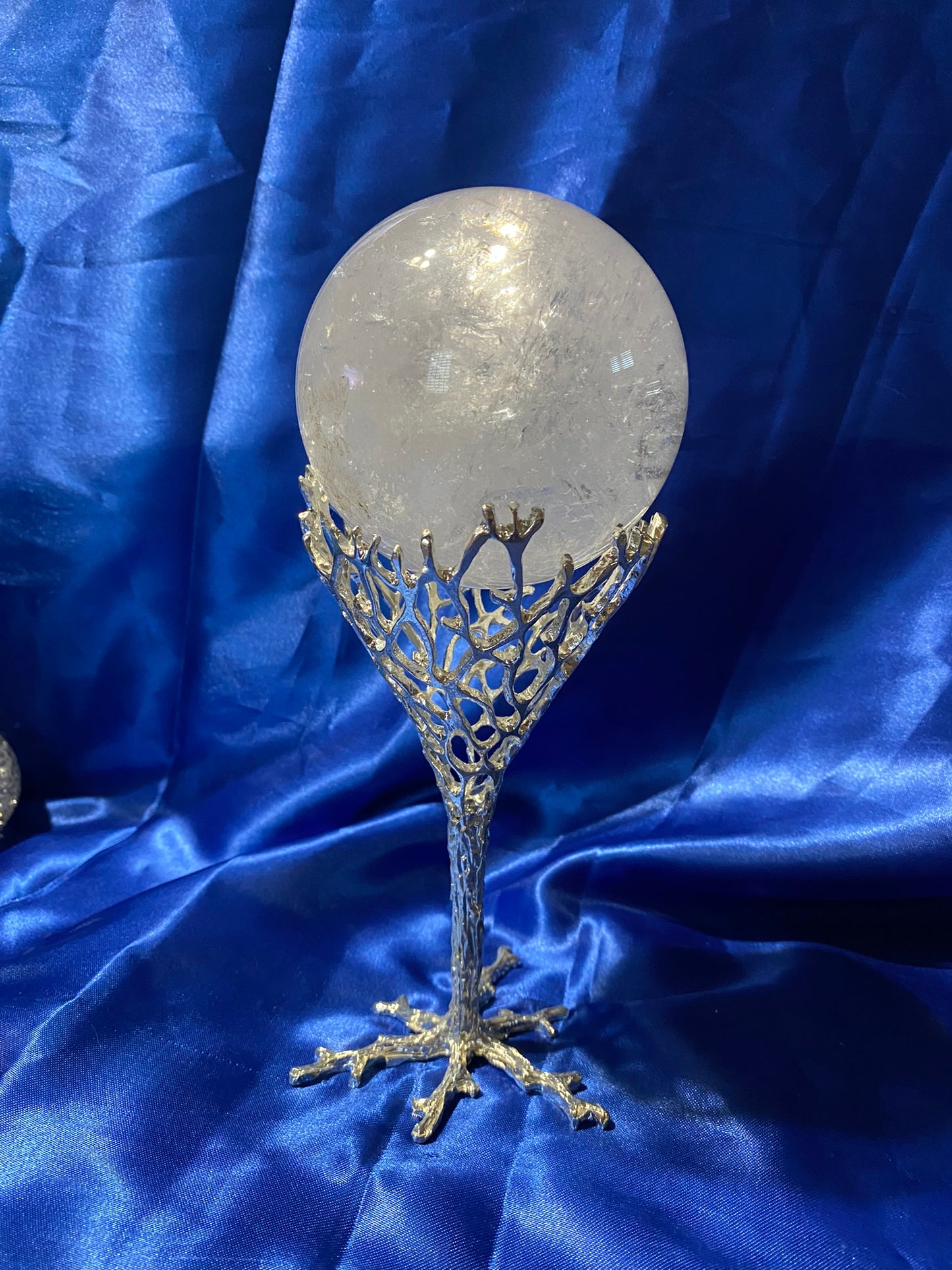 Metal Branching Tree Sphere Holder Display Stand - silver color