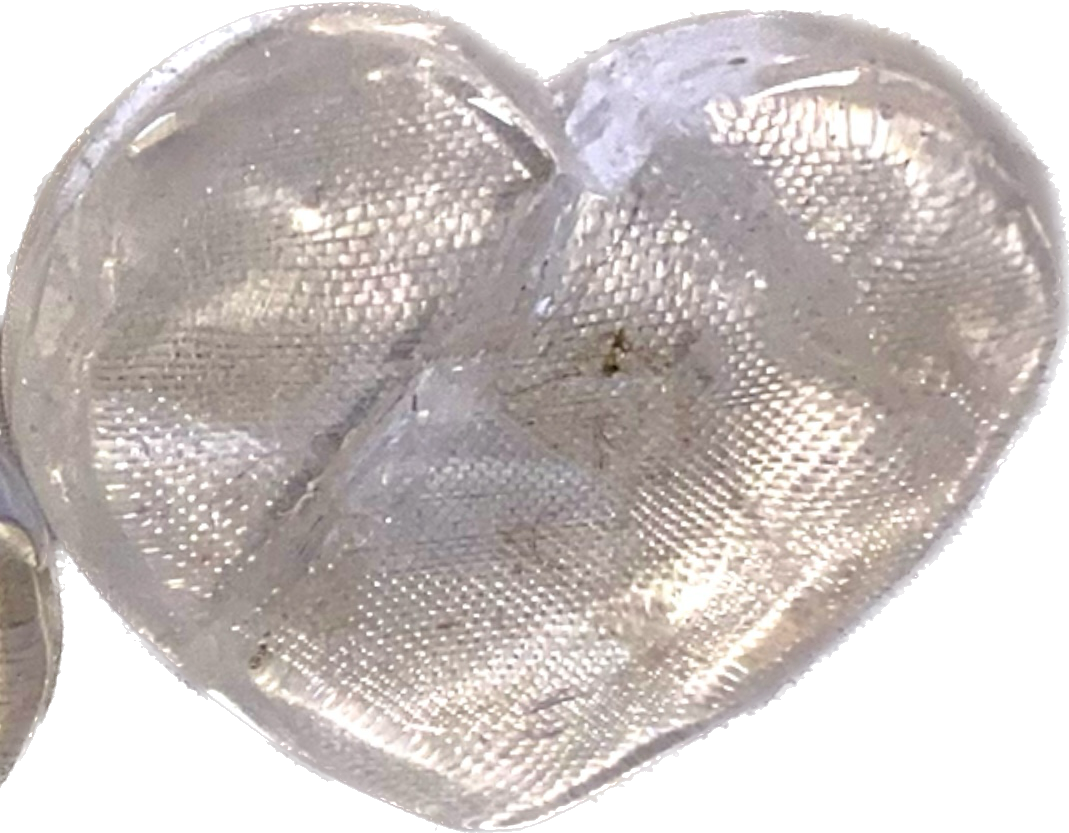 Clear Quartz Heart Figurine 1l polished stone sculpture