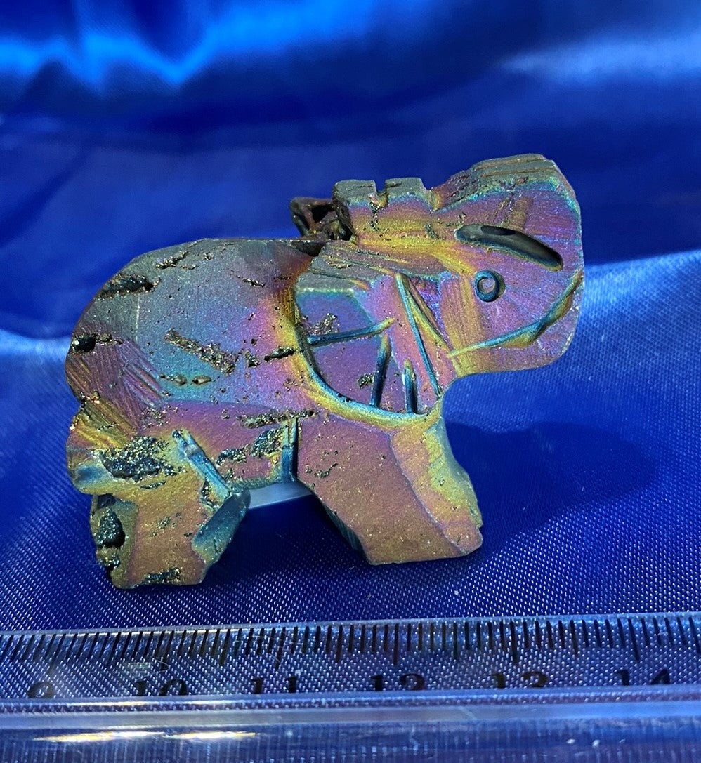 Sphalerite Elephant Figurine with aura 2, 4