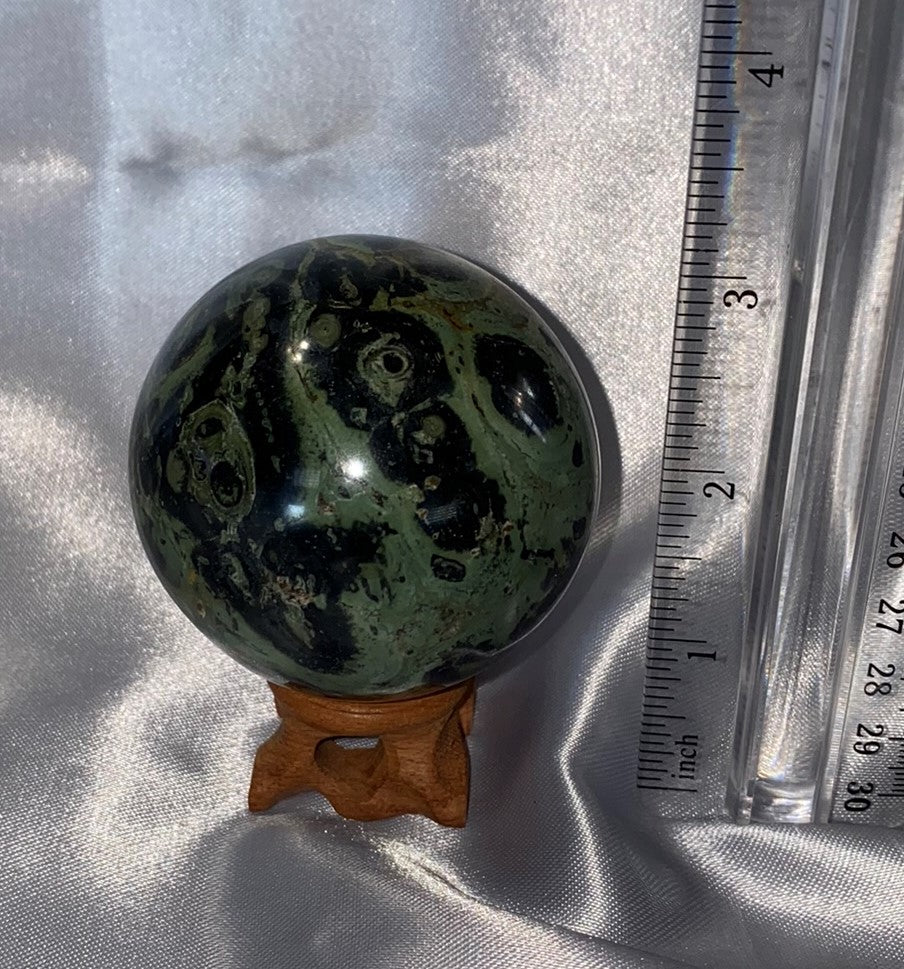 Kambaba Jasper Sphere s1 - polished stone sculpture in shades of green