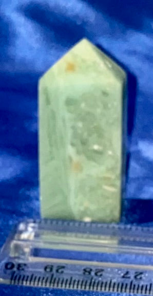 Green Calcite Point 1 - polished white green stone mini-tower sculpture