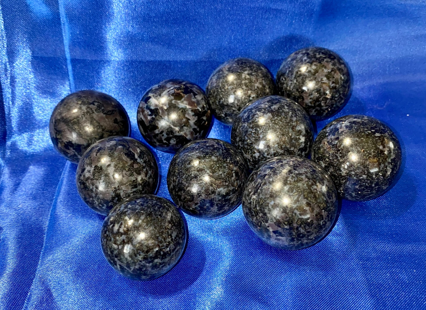 Indigo Gabbro Sphere xs1-10 - polished blue black stone sculpture