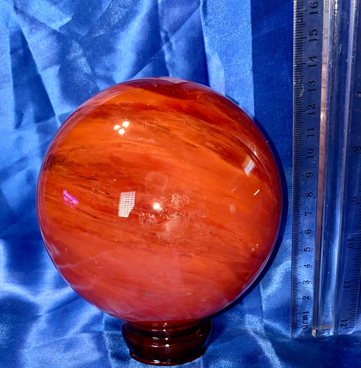 Smelting Quartz Sphere red L4 - polished smelted quartz sculpture in shade of red