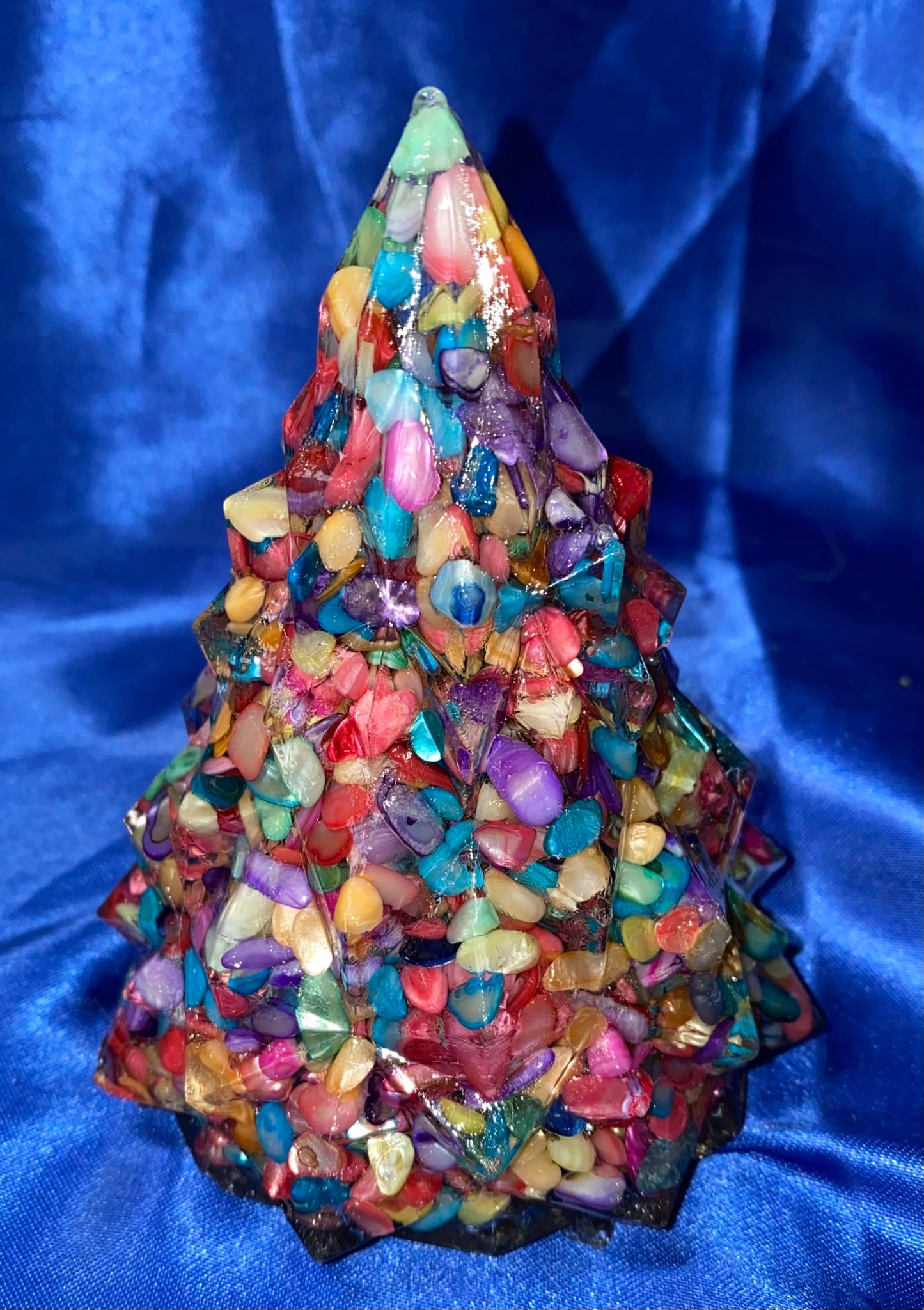 Stone-Chip-Filled Resin Christmas Tree Statue Figurine