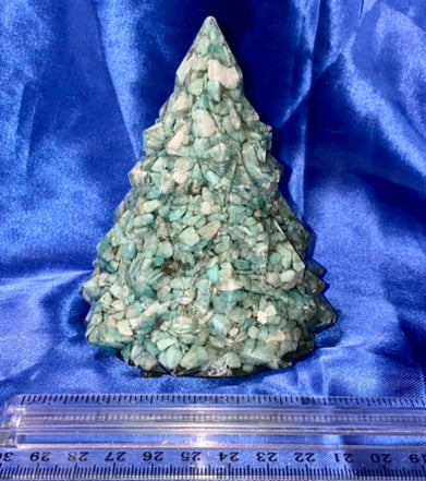 Stone-Chip-Filled Resin Christmas Tree Statue Figurine