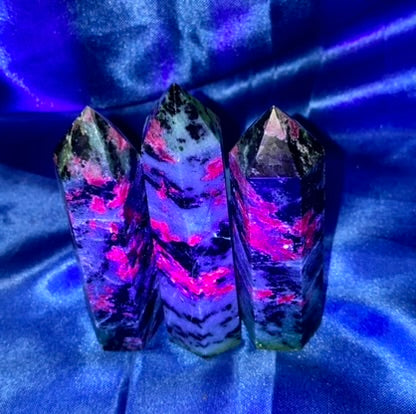 Ruby in Zoisite Point (UV Reactive) s4,5,6 - polished pink green black stone mini-tower sculpture glows in blacklight